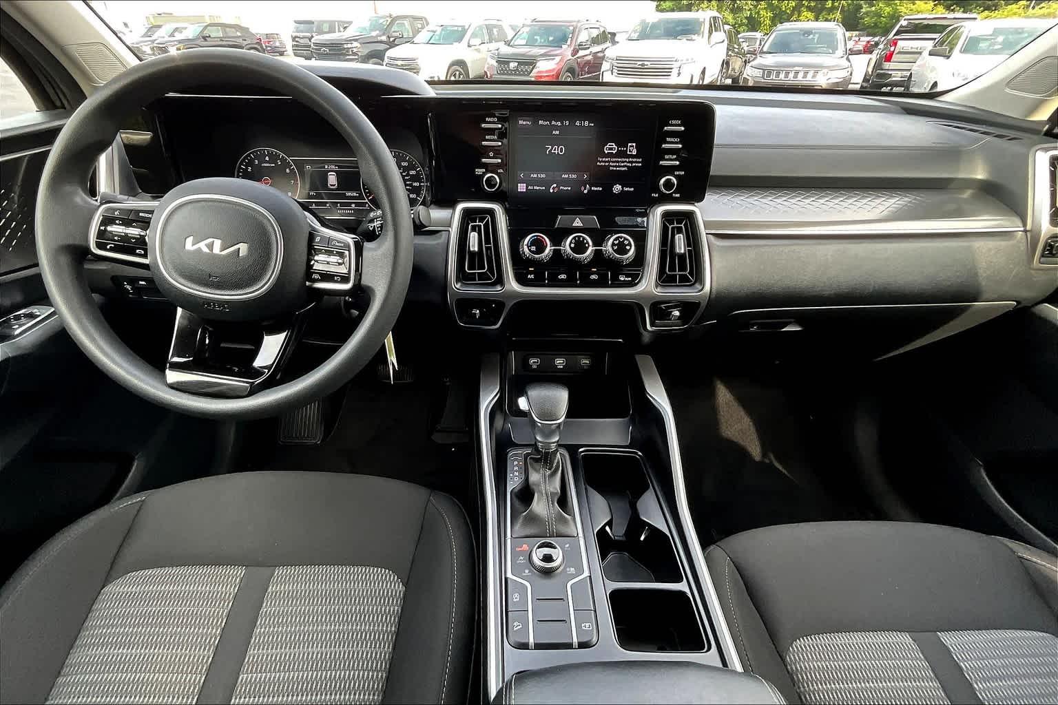 2022 Kia Sorento LX - Photo 20