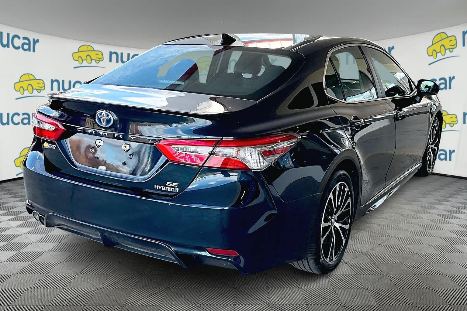 2018 Toyota Camry Hybrid SE - Photo 6