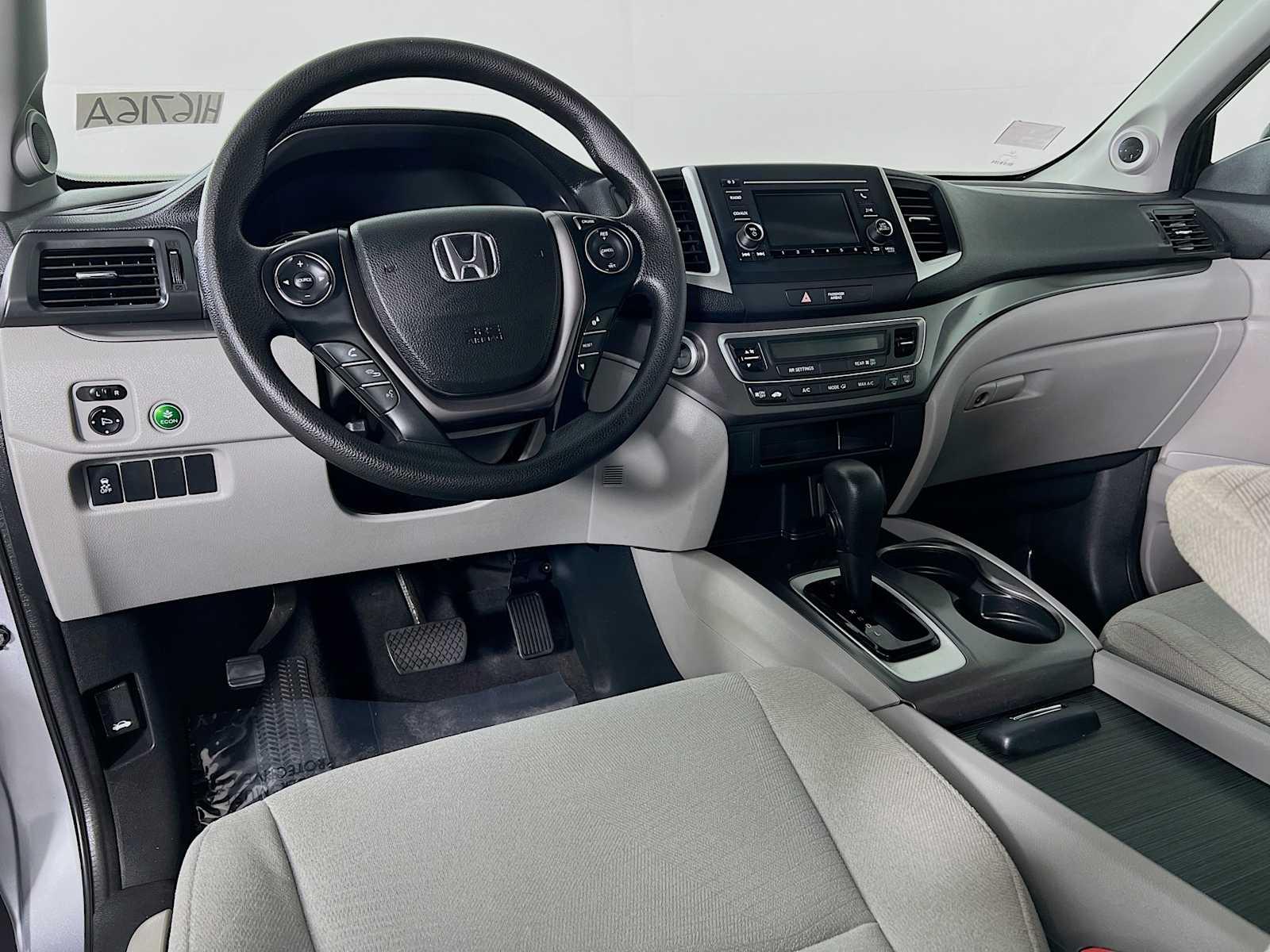 2016 Honda Pilot LX - Photo 9