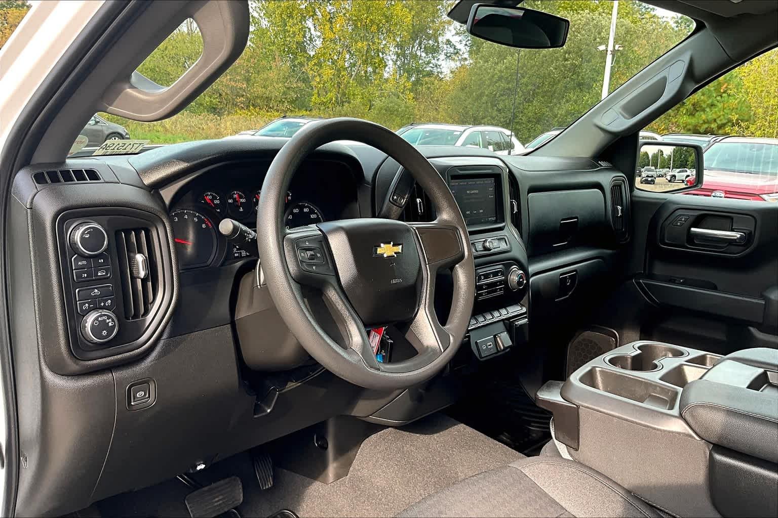 2022 Chevrolet Silverado 1500 LTD Custom 4WD Crew Cab 147 - Photo 8