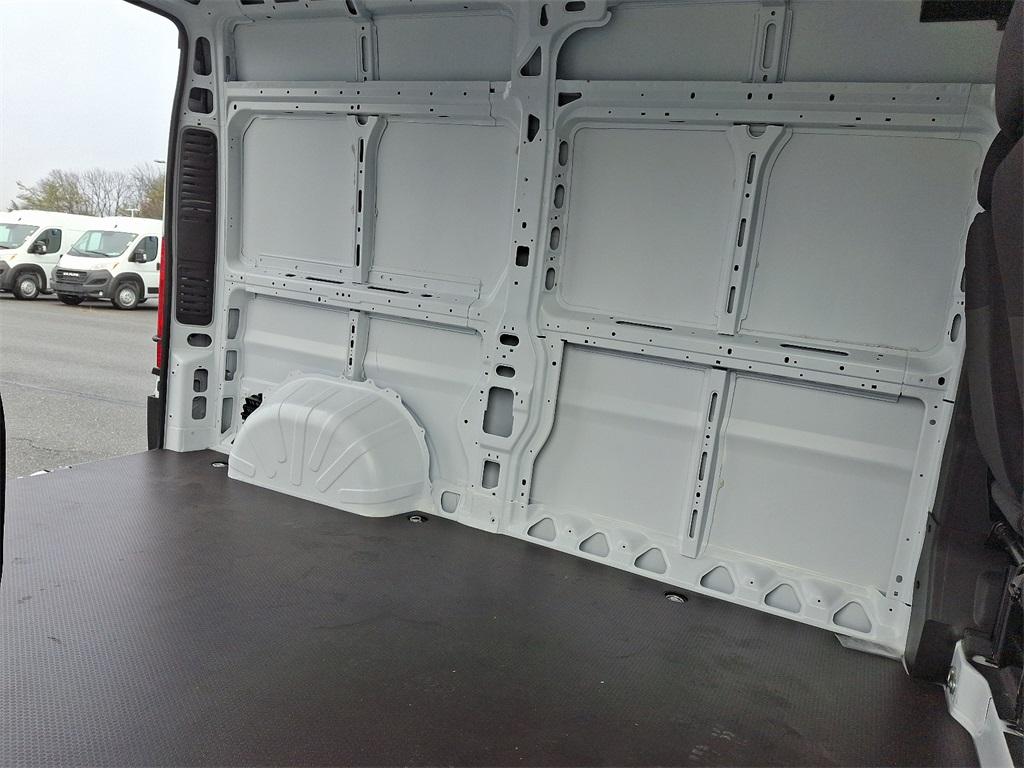 2025 Ram ProMaster 2500 High Roof - Photo 17