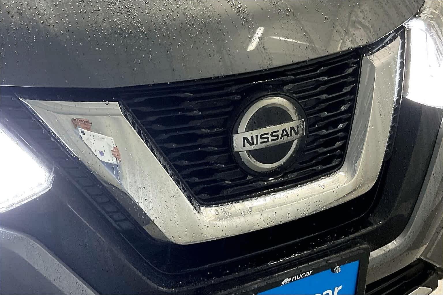 2018 Nissan Rogue SV - Photo 31