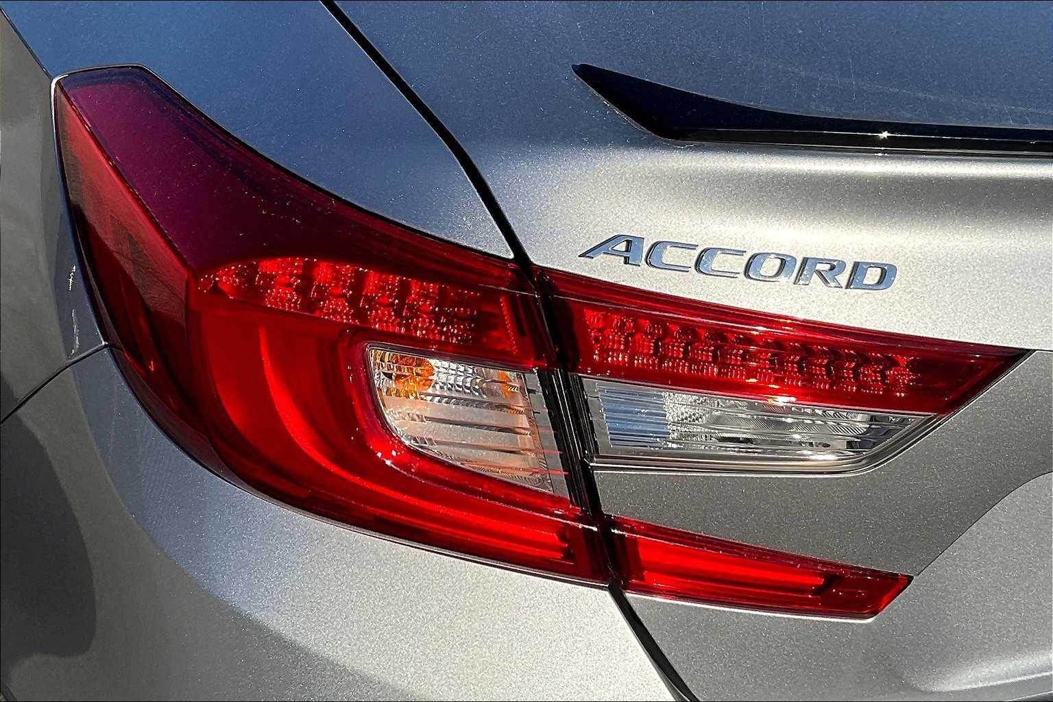 2022 Honda Accord Sport SE - Photo 32