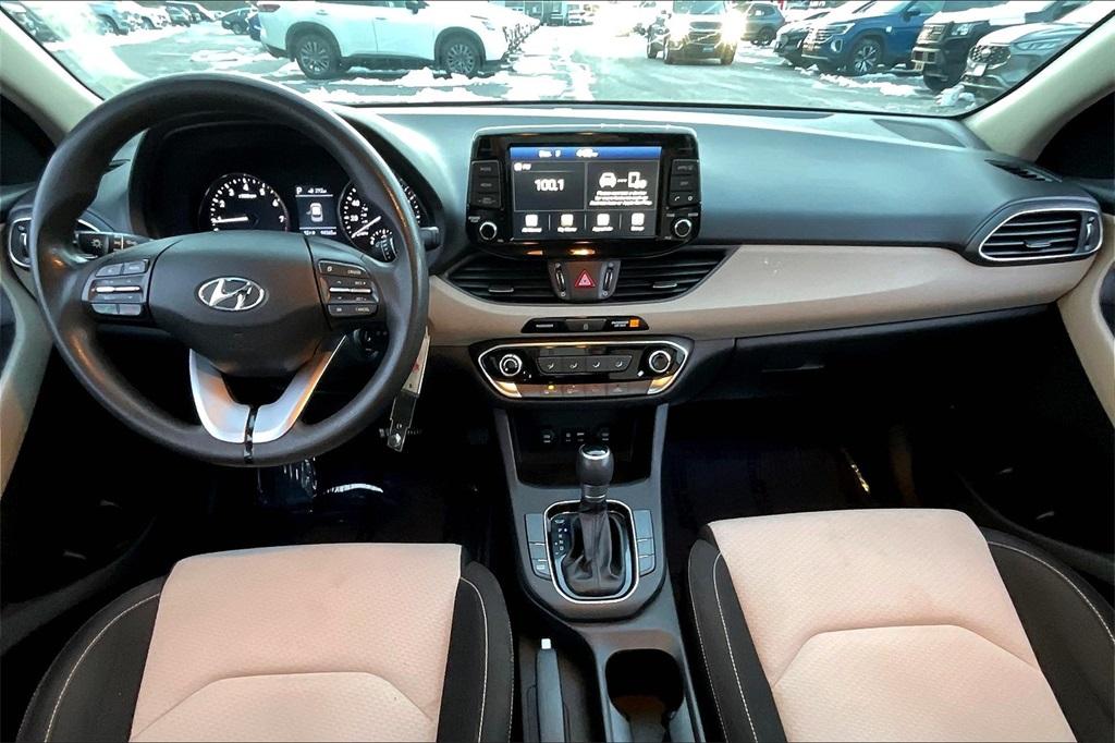 2019 Hyundai Elantra GT Base - Photo 20