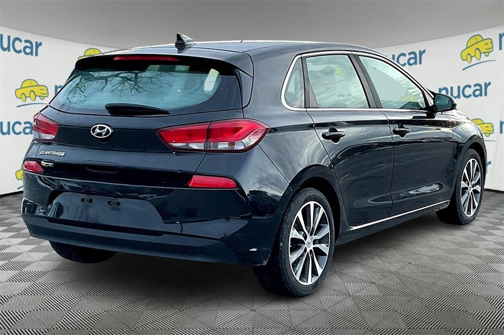 2019 Hyundai Elantra GT Base - Photo 6