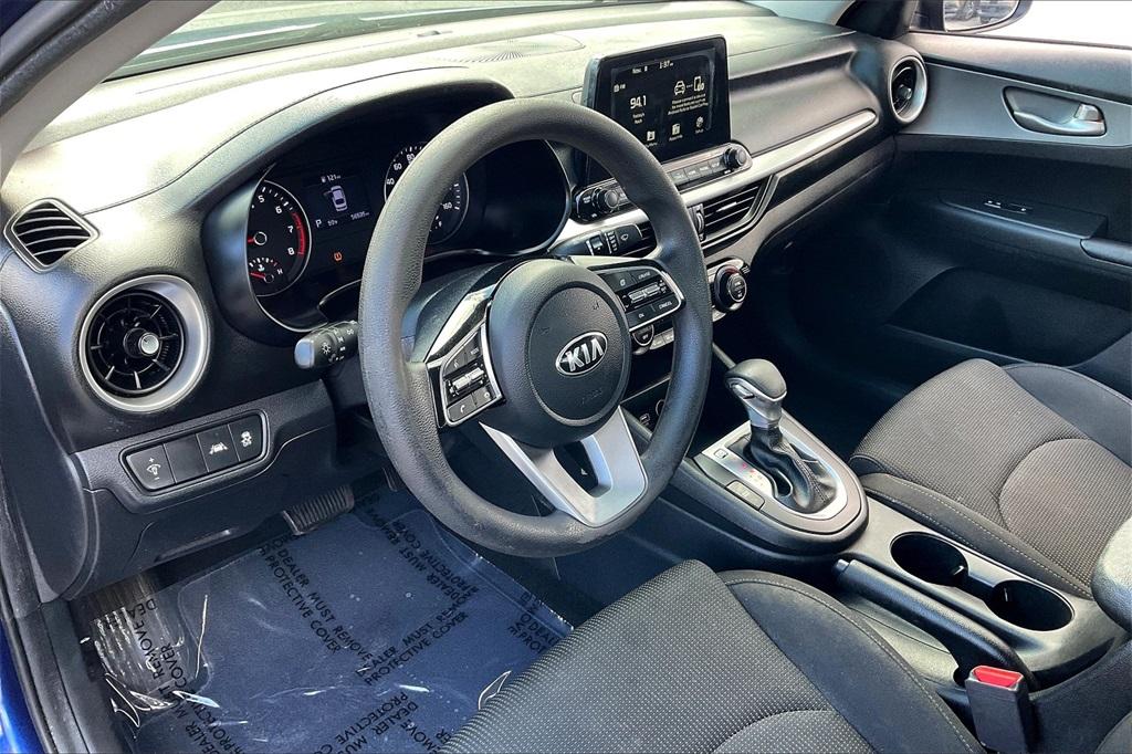 2019 Kia Forte LXS - Photo 8