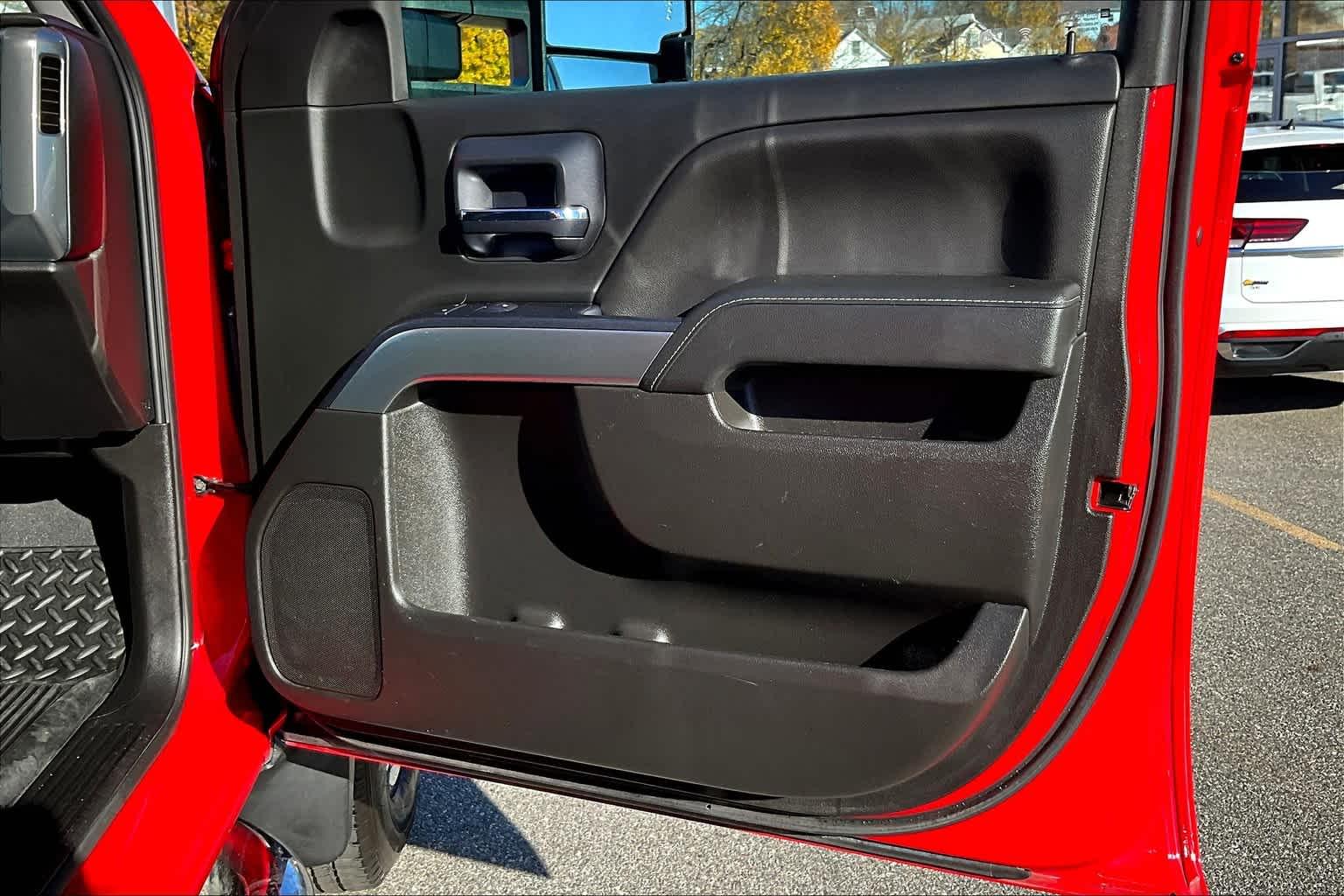 2019 Chevrolet Silverado 2500HD LT 4WD Double Cab 144.2 - Photo 12