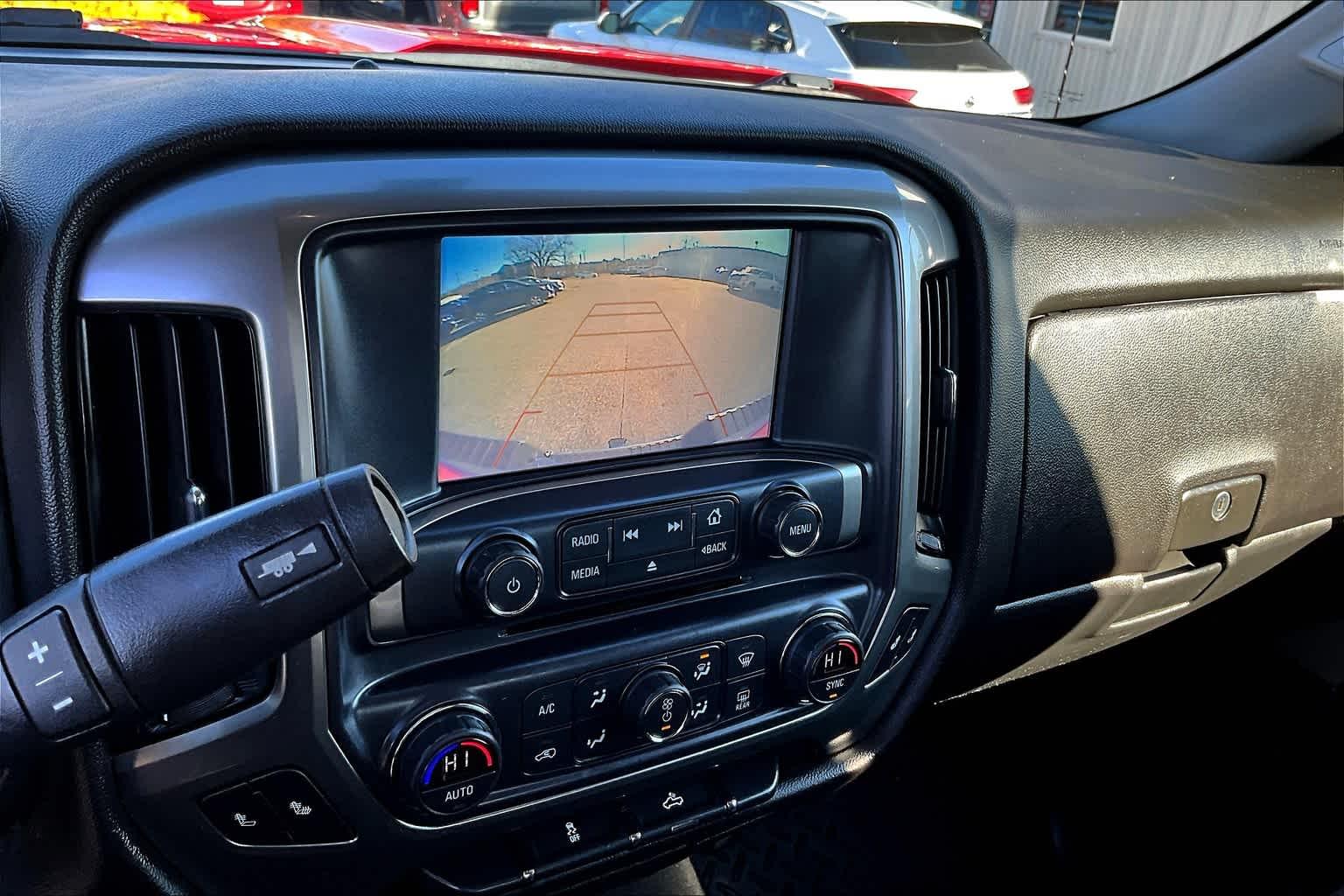 2019 Chevrolet Silverado 2500HD LT 4WD Double Cab 144.2 - Photo 19