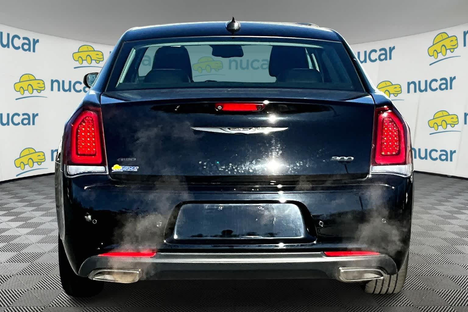 2022 Chrysler 300 Touring L - Photo 5