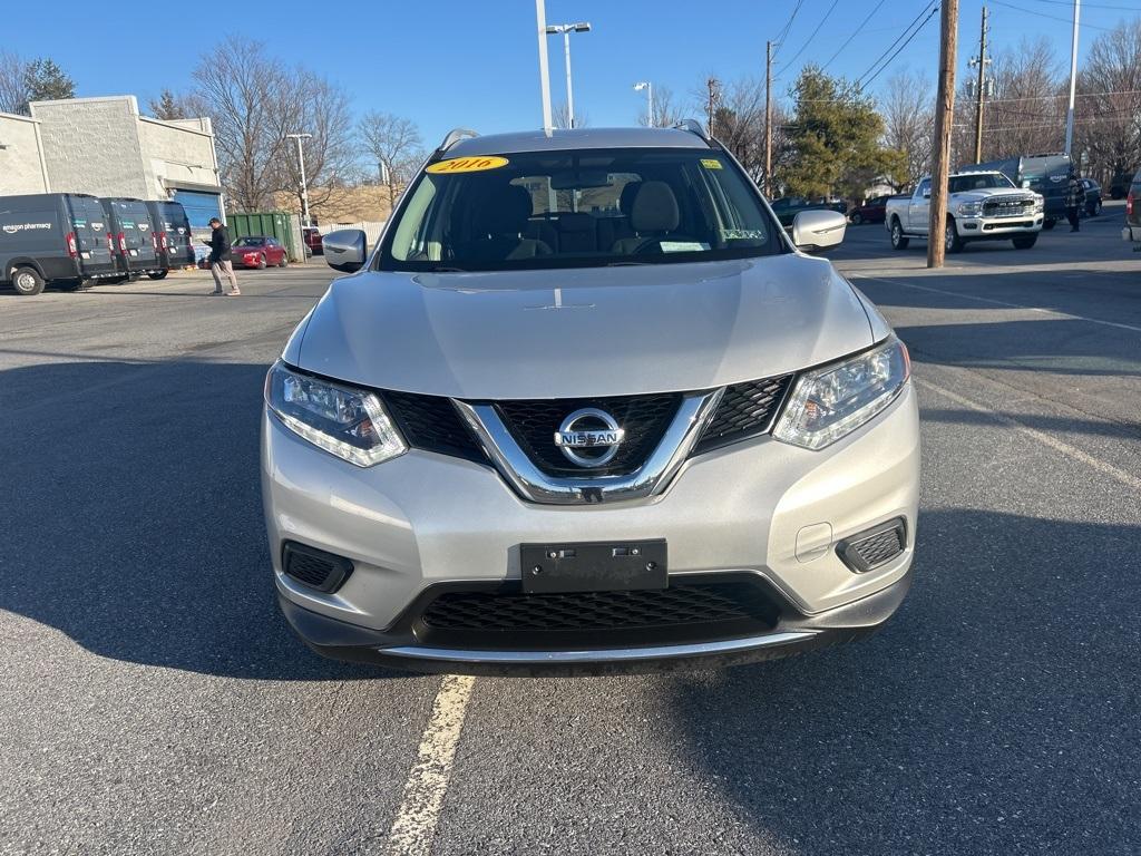 2016 Nissan Rogue S - Photo 2