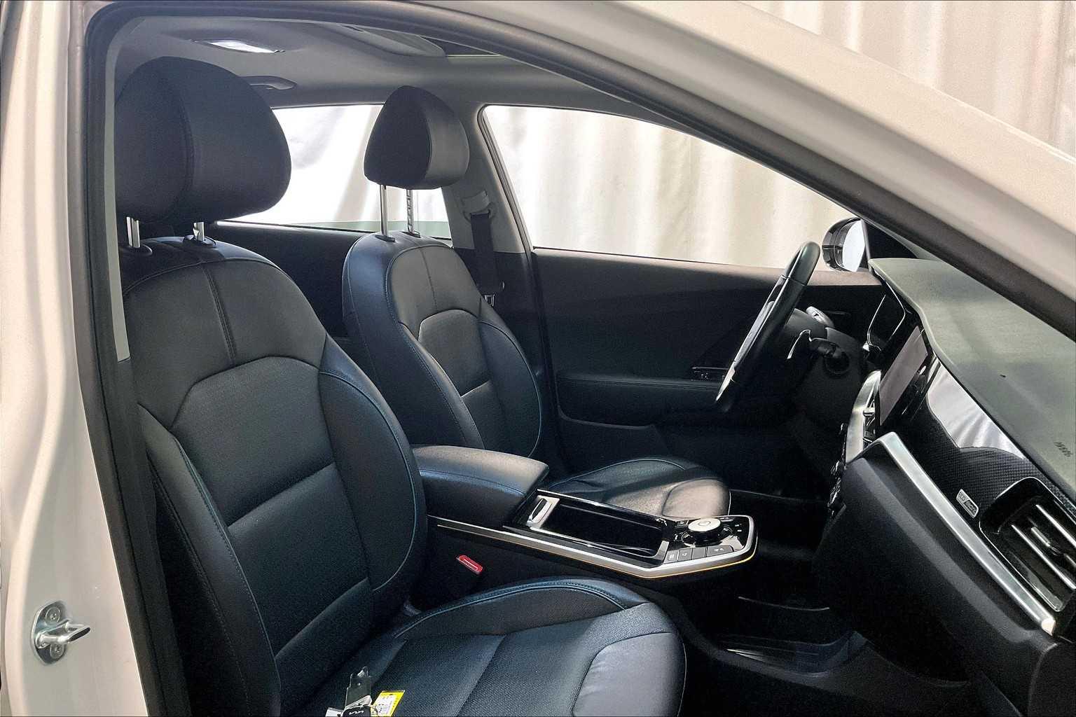 2022 Kia Niro EV EX Premium - Photo 11