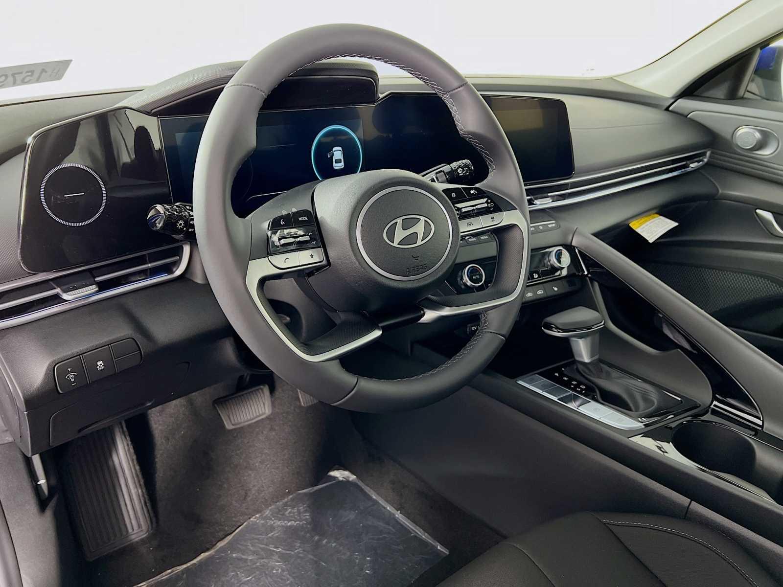 2024 Hyundai Elantra SEL - Photo 6