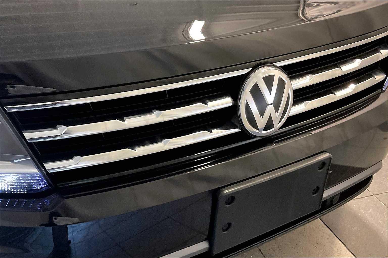 2021 Volkswagen Tiguan SEL - Photo 32