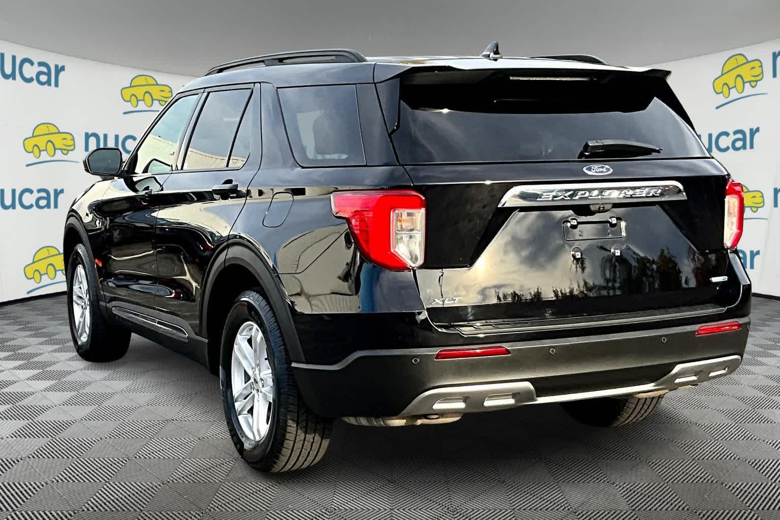 2020 Ford Explorer XLT - Photo 4