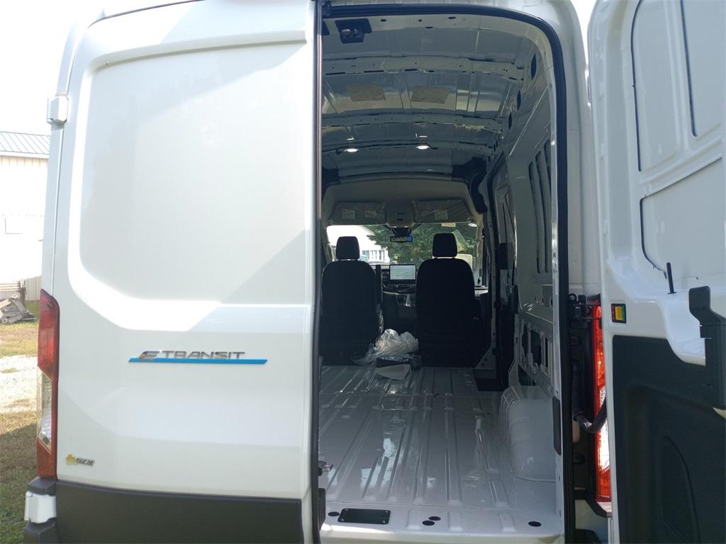 2023 Ford E-Transit-350 Base - Photo 19