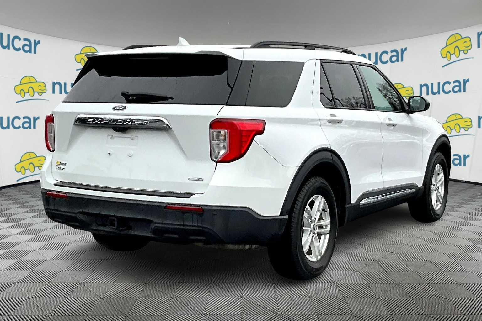 2020 Ford Explorer XLT - Photo 6