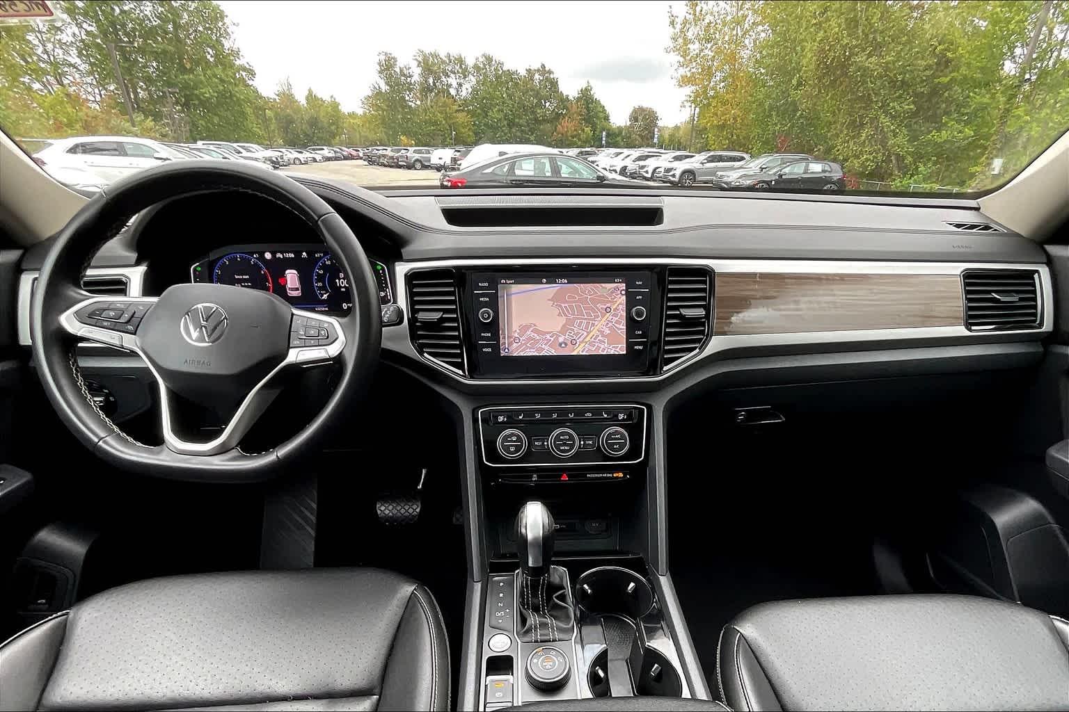 2021 Volkswagen Atlas 3.6L V6 SEL - Photo 21