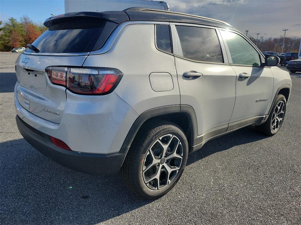 2025 Jeep Compass Limited - Photo 4