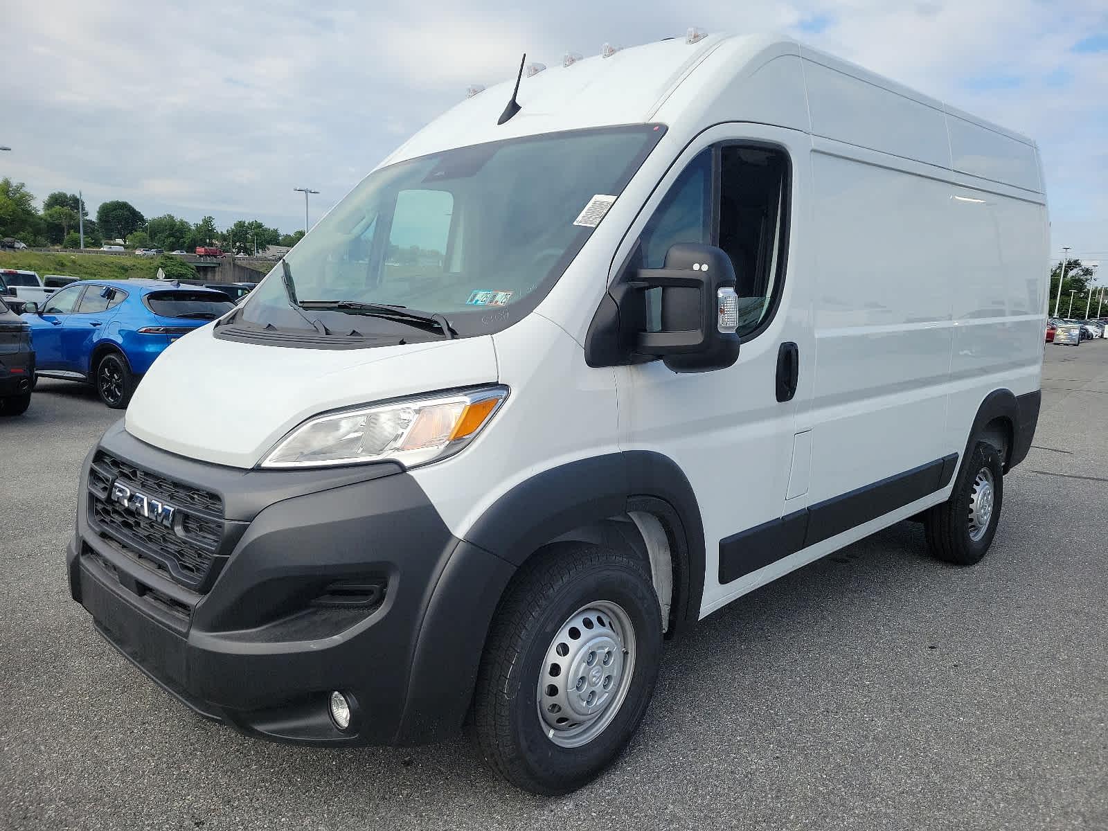 2024 Ram ProMaster Tradesman - Photo 2