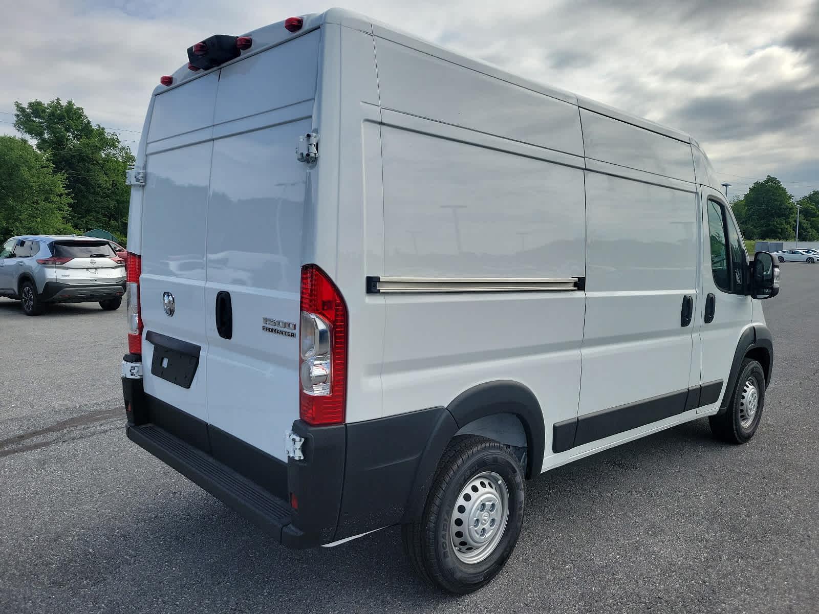 2024 Ram ProMaster Tradesman - Photo 4