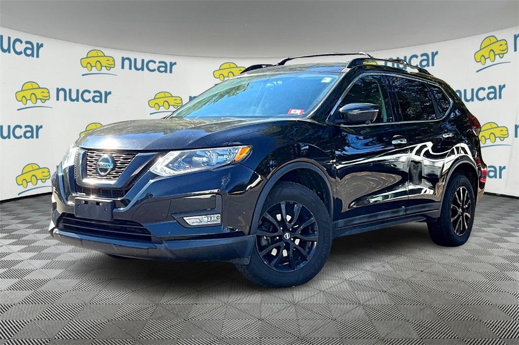 2018 Nissan Rogue SV - Photo 2