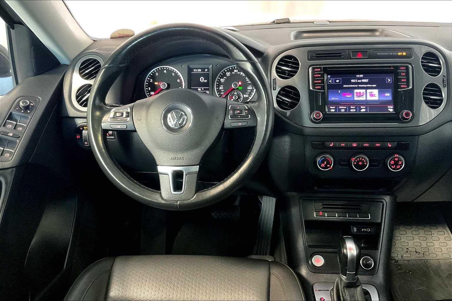 2016 Volkswagen Tiguan SE - Photo 17