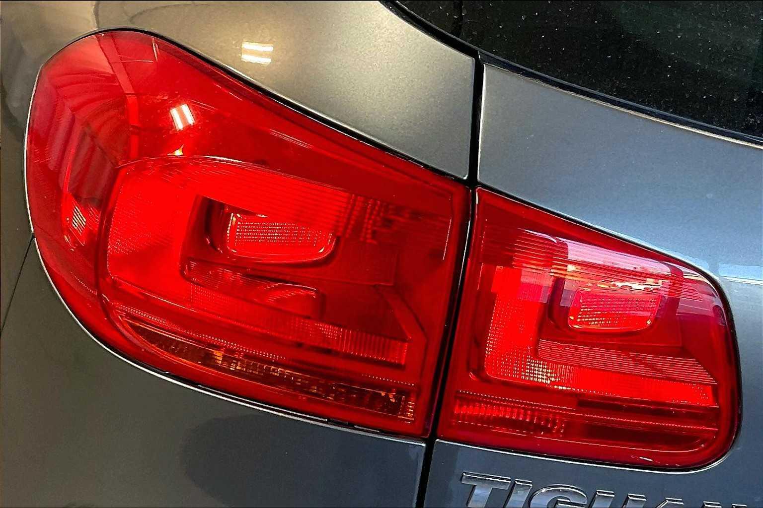 2016 Volkswagen Tiguan SE - Photo 34