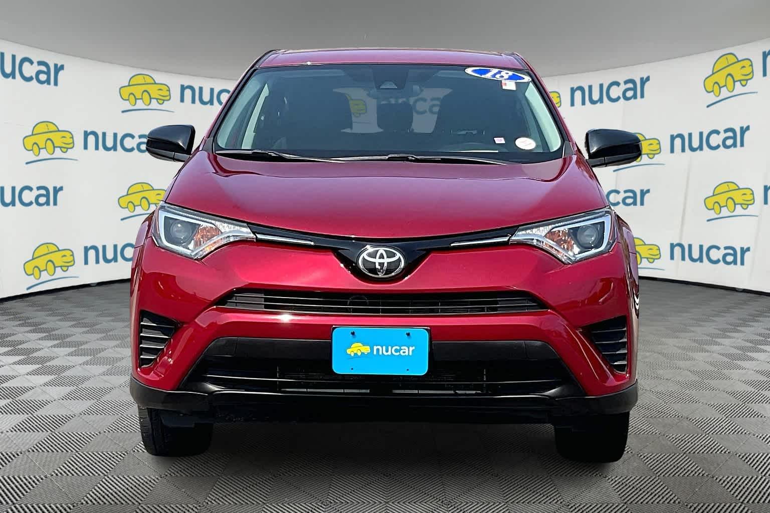 2018 Toyota RAV4 LE - Photo 2