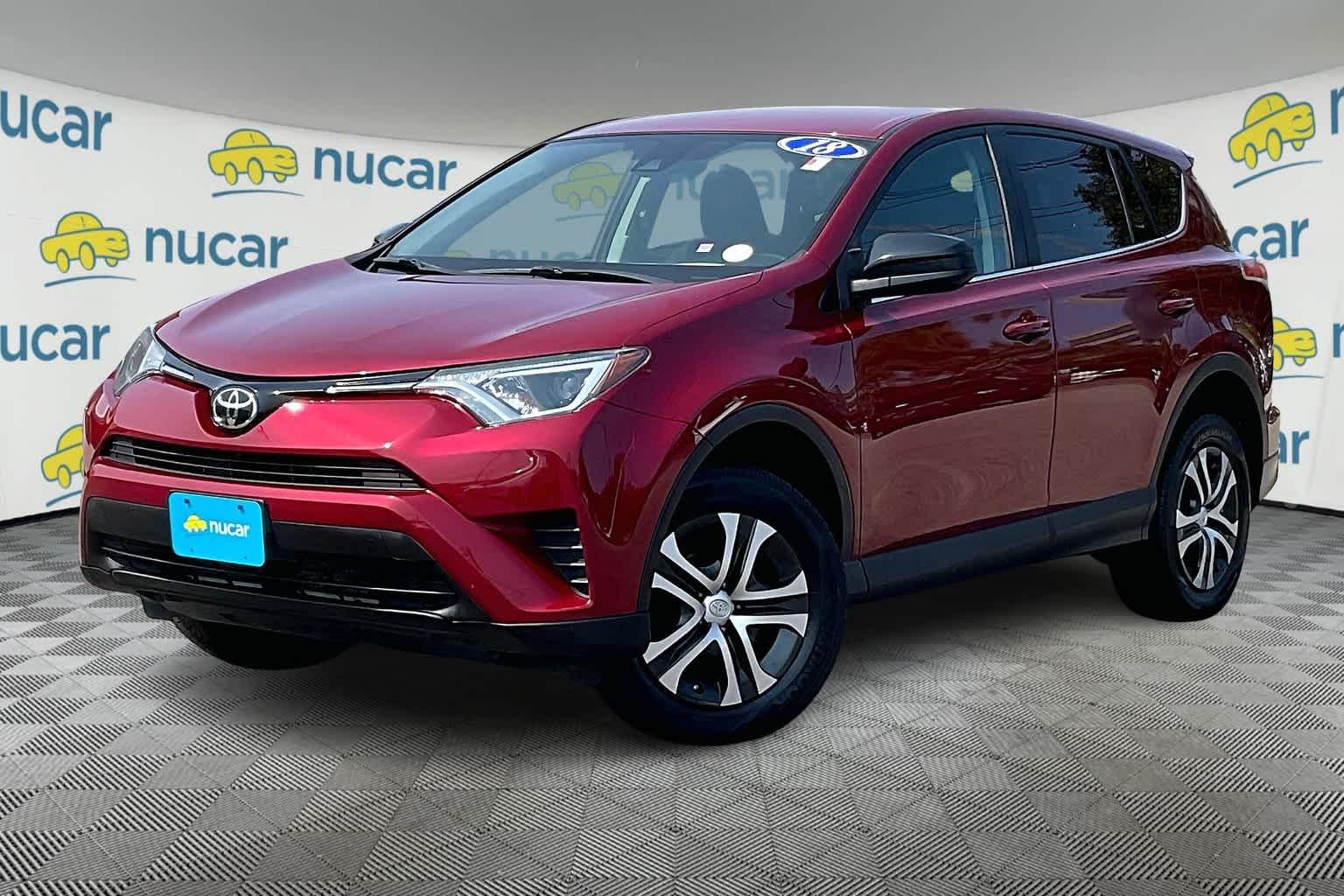 2018 Toyota RAV4 LE - Photo 3