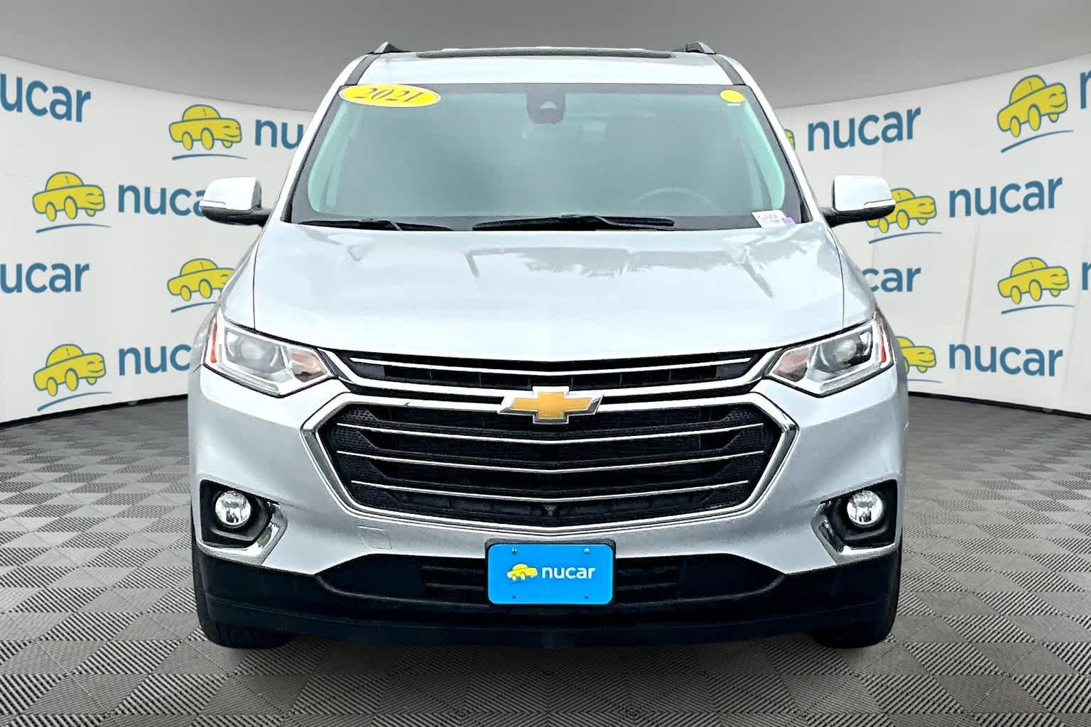 2021 Chevrolet Traverse LT Leather - Photo 2