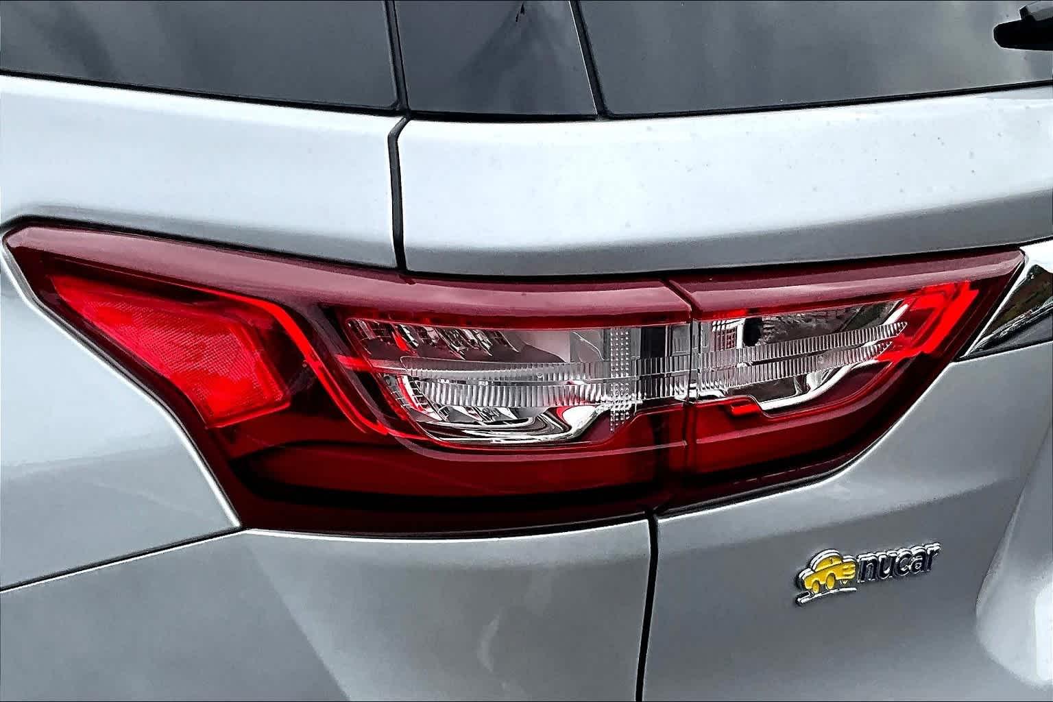 2021 Chevrolet Traverse LT Leather - Photo 32