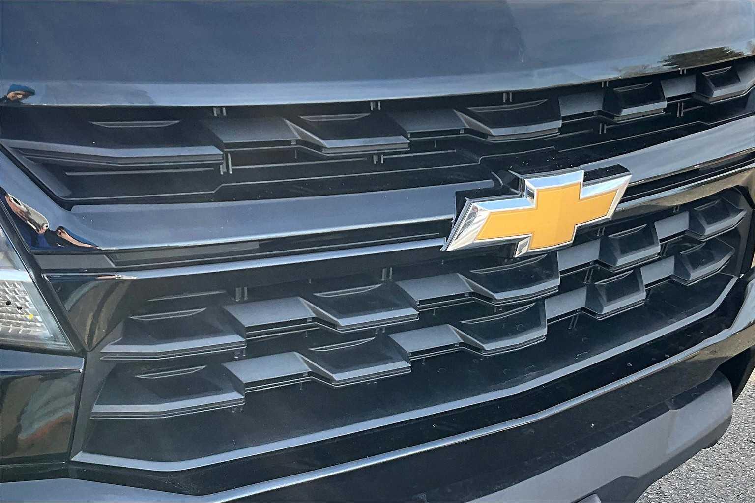 2022 Chevrolet Colorado 4WD LT - Photo 30