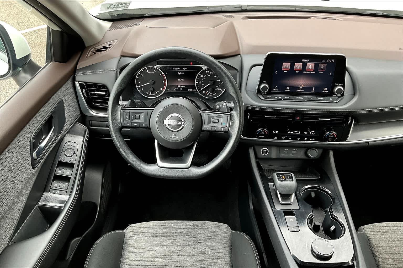 2022 Nissan Rogue SV - Photo 17