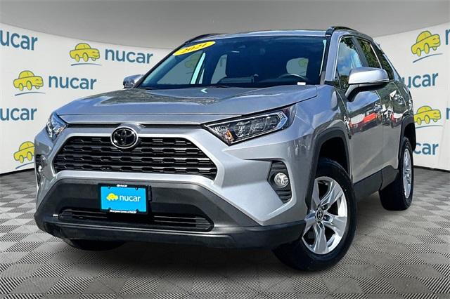 2021 Toyota RAV4 XLE - Photo 12