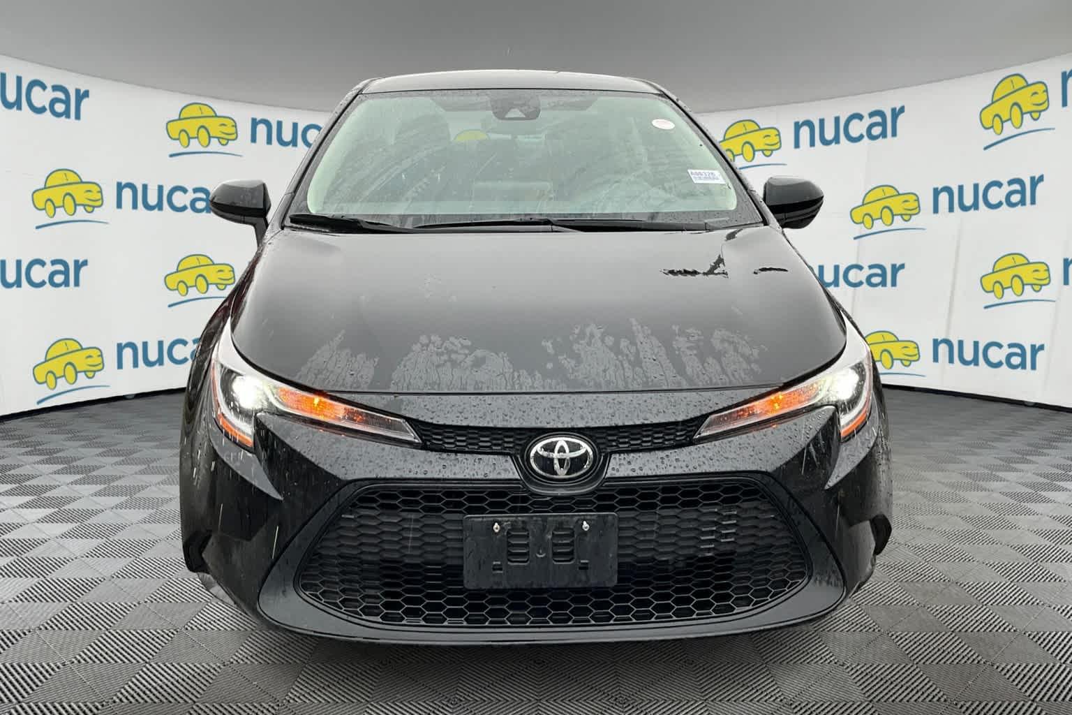 2021 Toyota Corolla LE - Photo 2