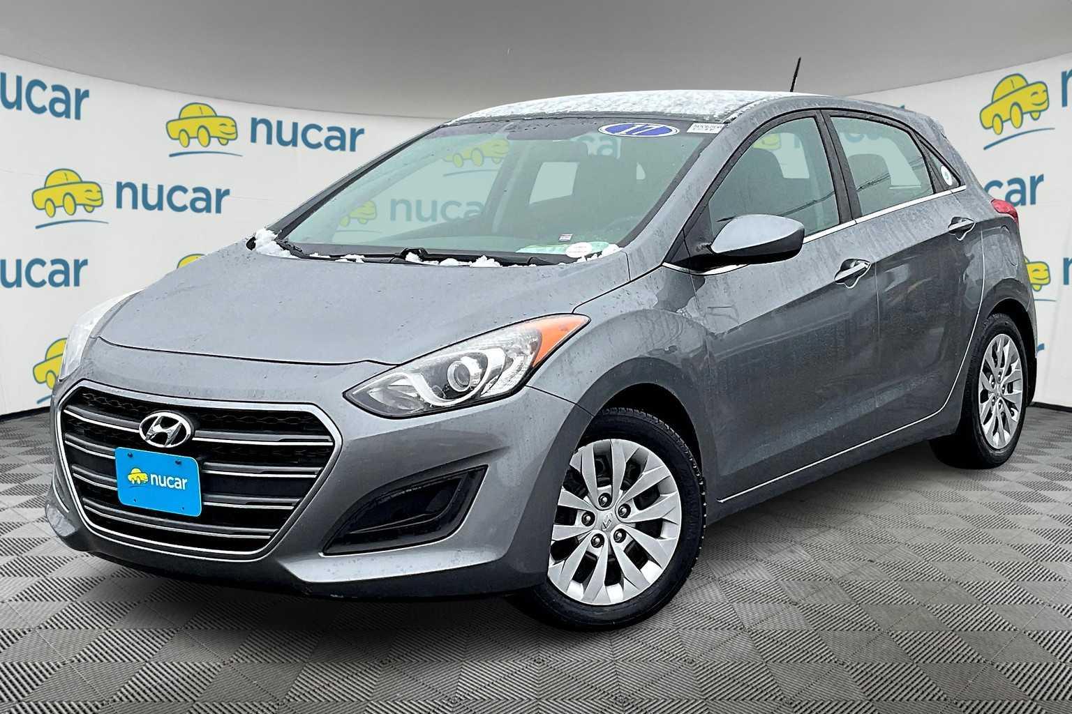 2017 Hyundai Elantra GT  - Photo 3