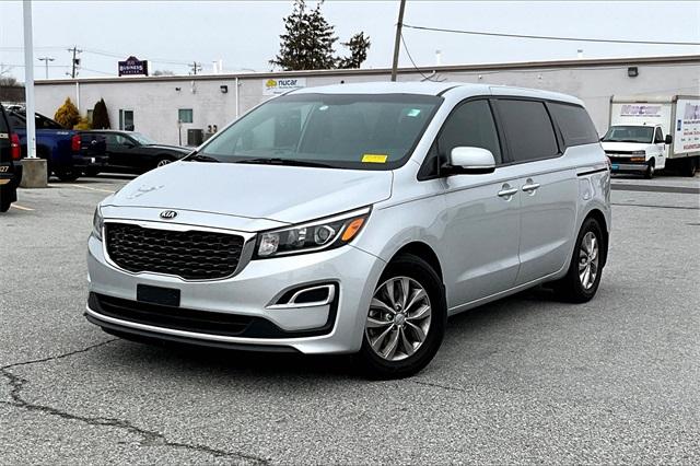 2019 Kia Sedona L - Photo 2