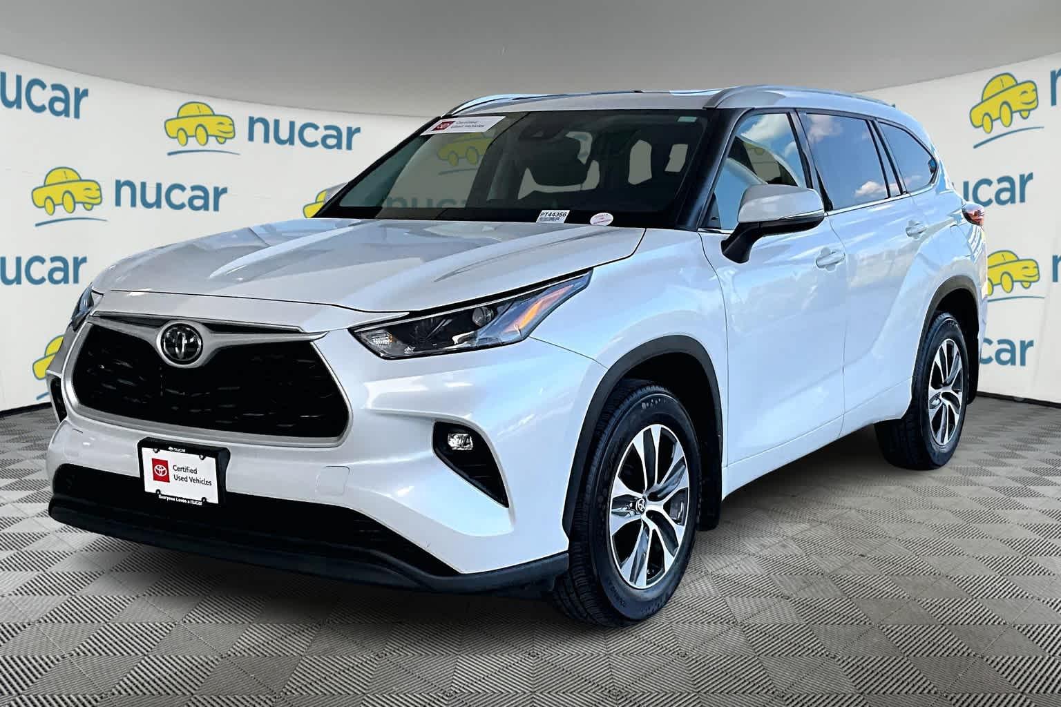 2022 Toyota Highlander XLE - Photo 3