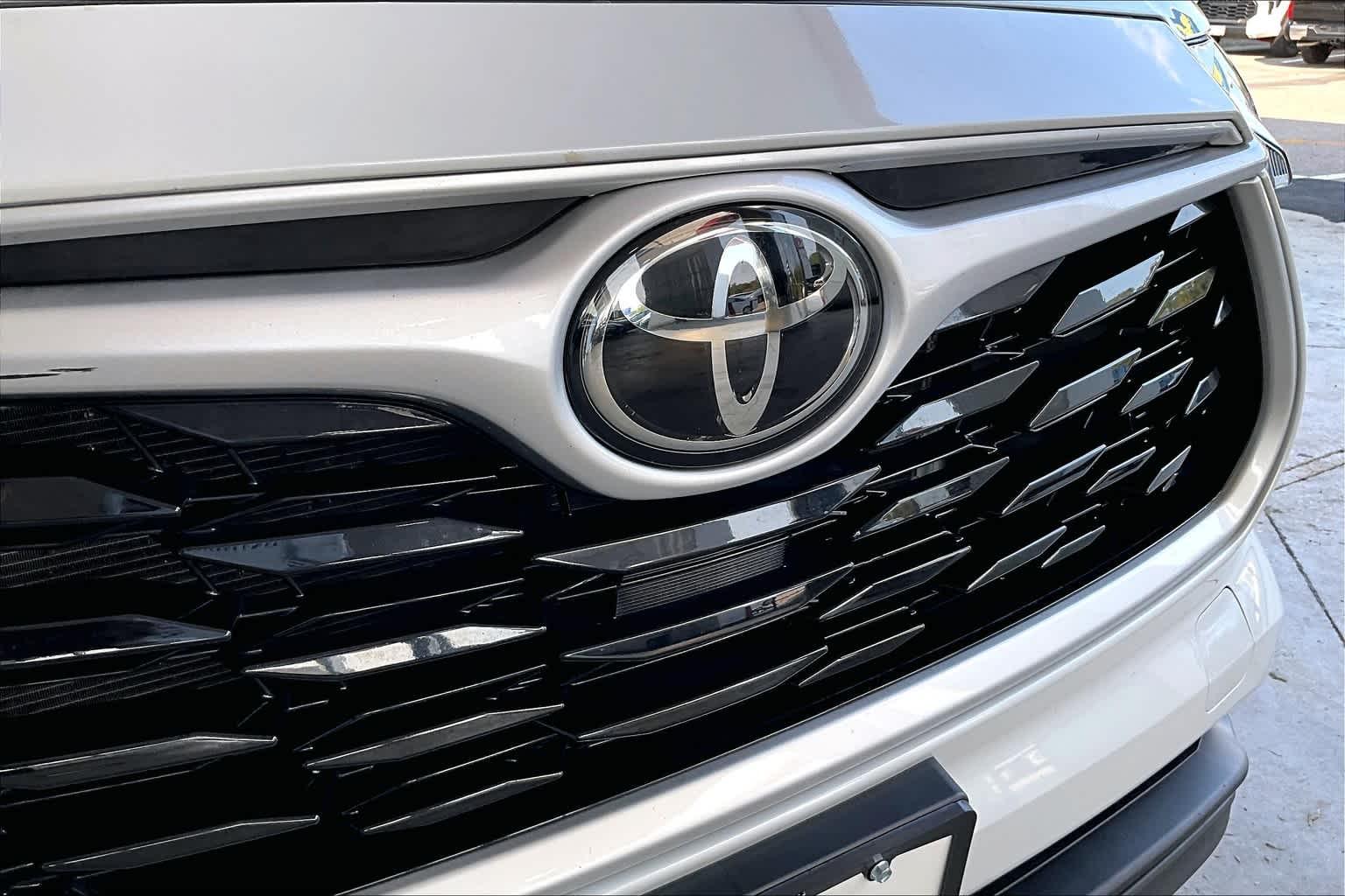 2022 Toyota Highlander XLE - Photo 33