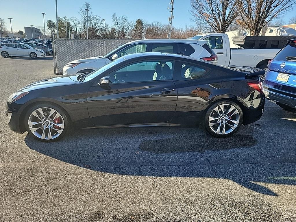 2013 Hyundai Genesis Coupe 3.8 Track - Photo 3