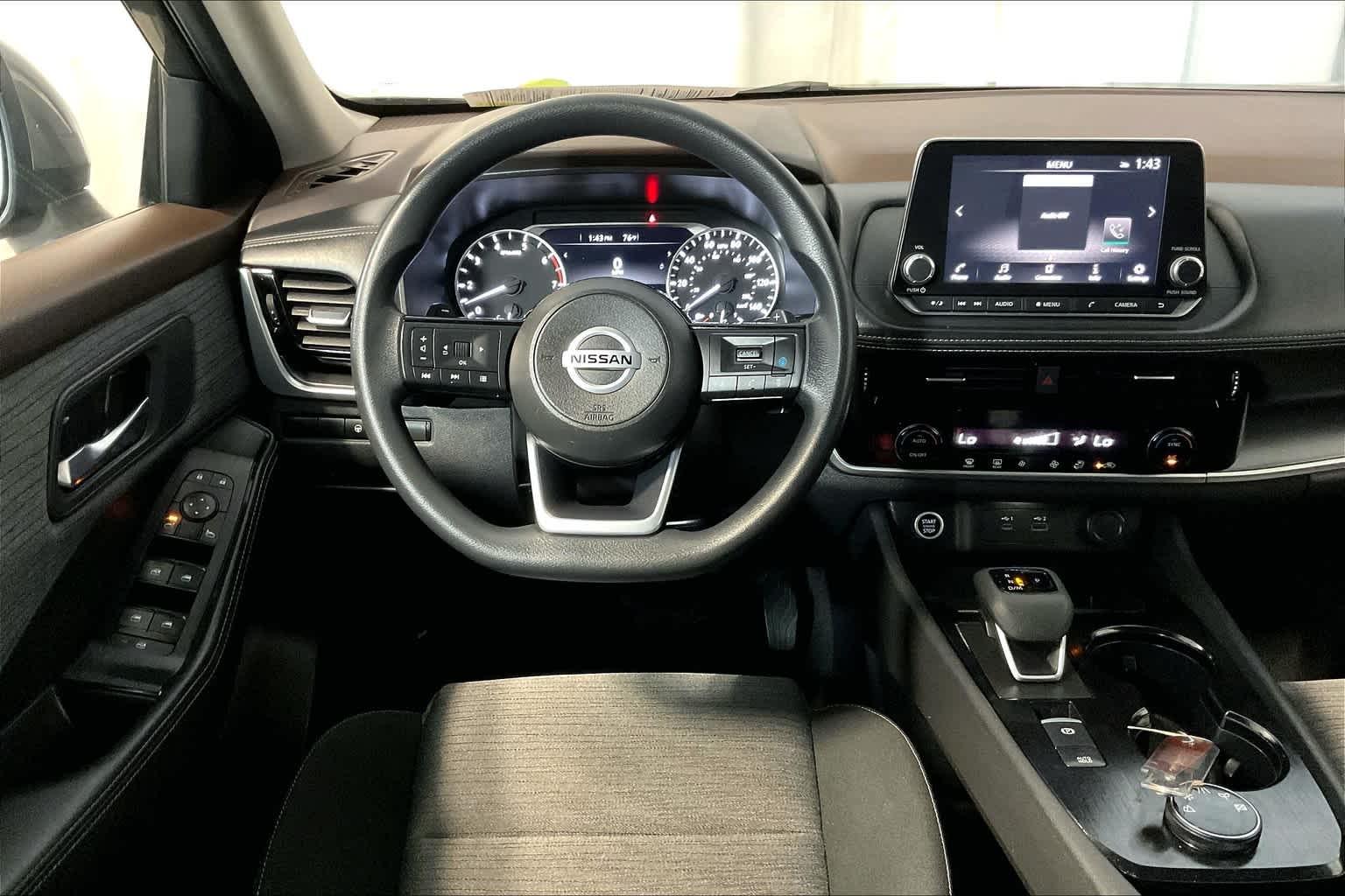 2021 Nissan Rogue SV - Photo 17