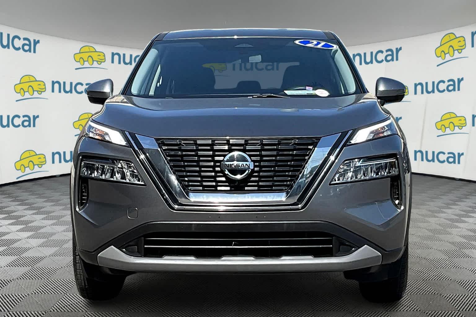 2021 Nissan Rogue SV - Photo 2