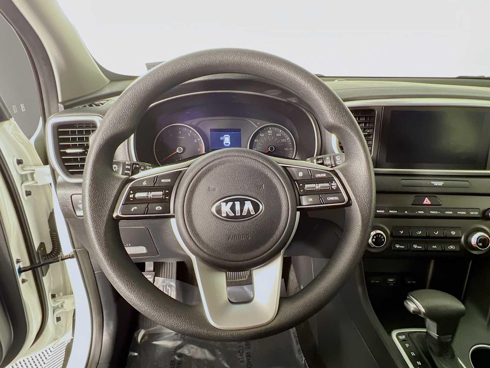 2022 Kia Sportage LX - Photo 11