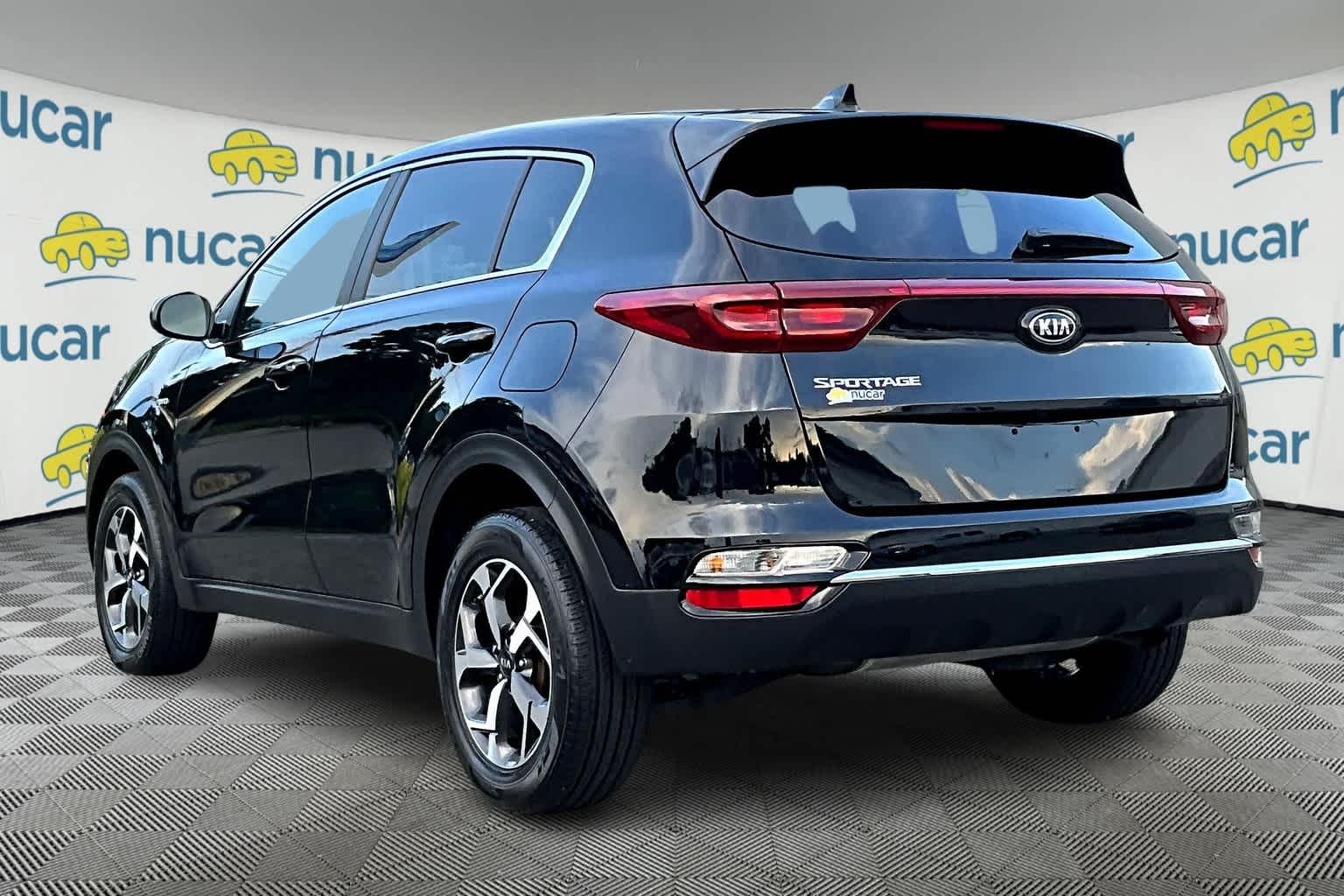 2022 Kia Sportage LX - Photo 4