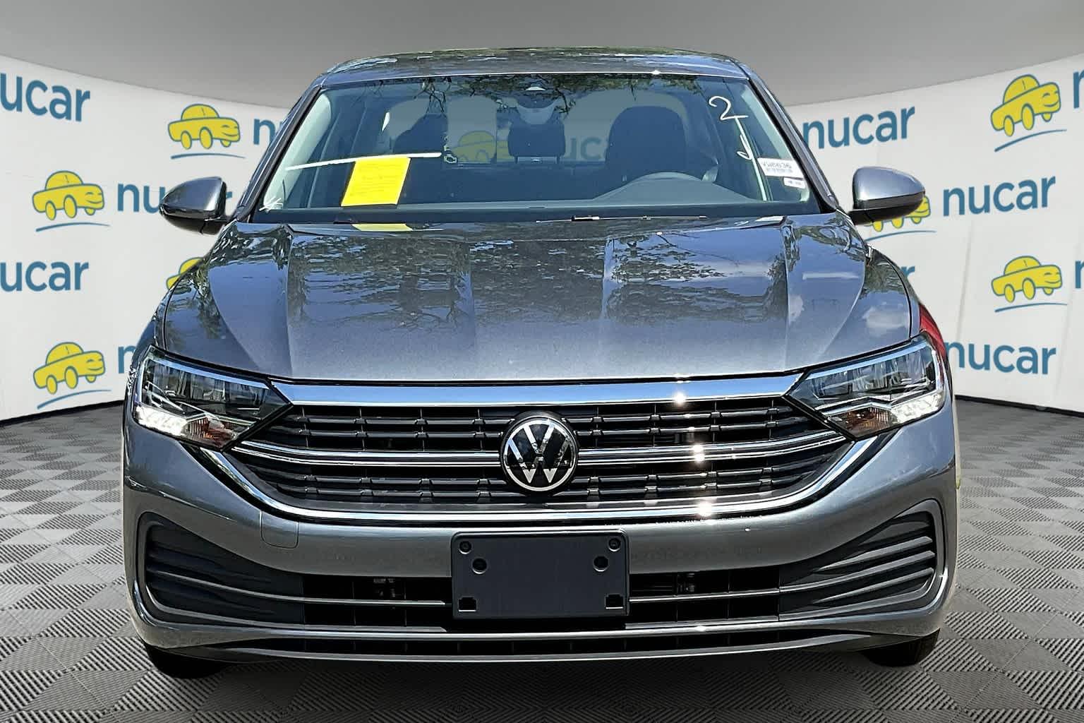 2024 Volkswagen Jetta SE - Photo 2