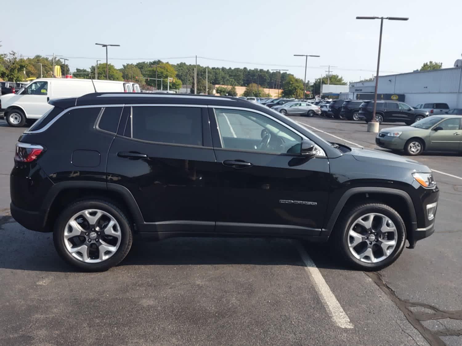 2021 Jeep Compass Limited - Photo 11