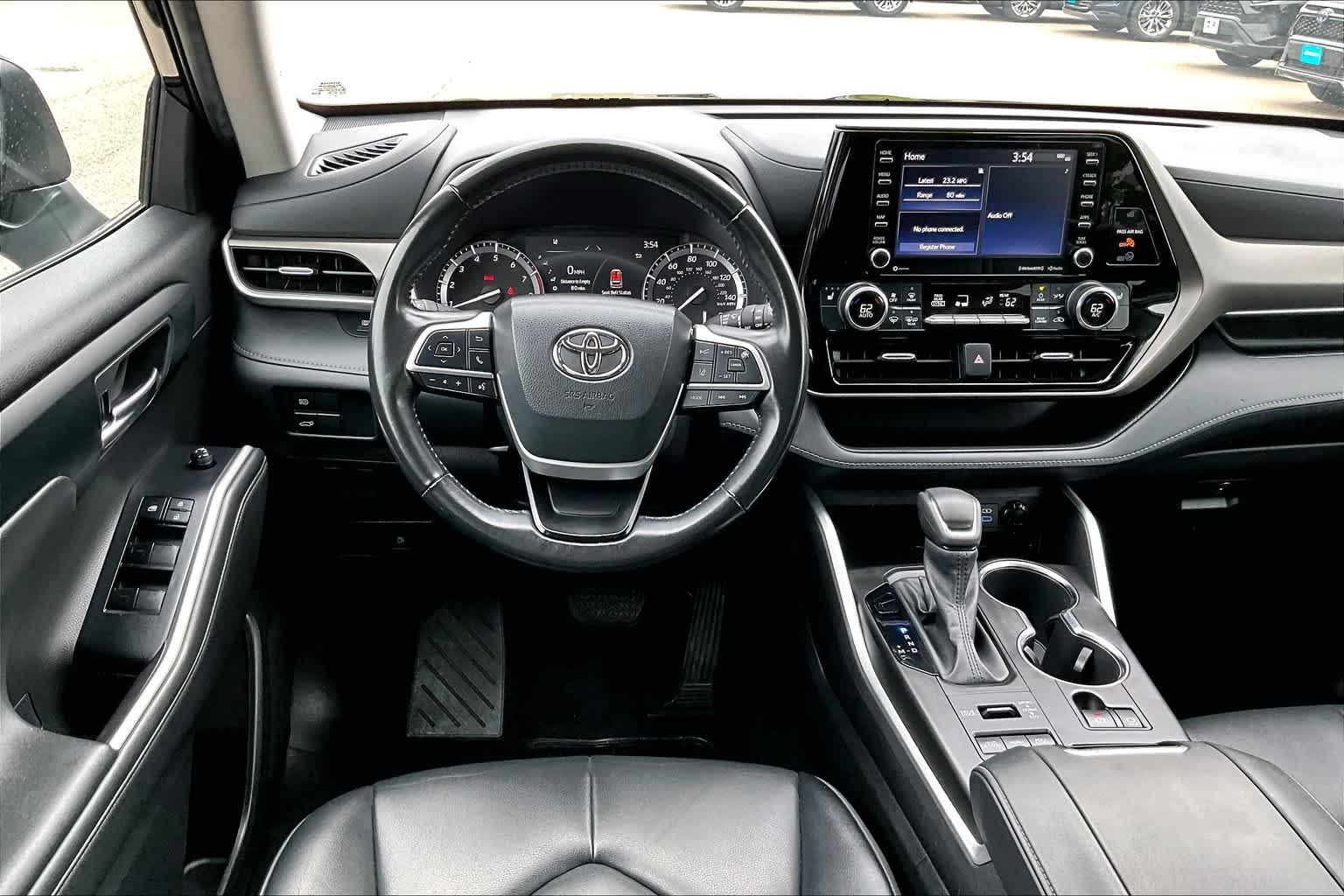 2022 Toyota Highlander XLE - Photo 18