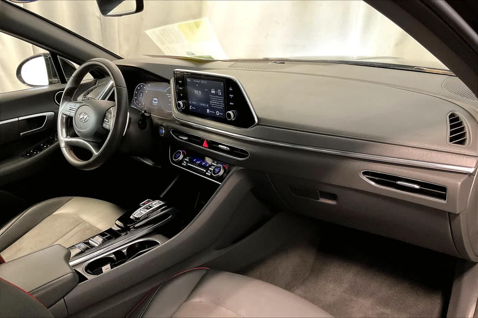 2021 Hyundai Sonata SEL Plus - Photo 14