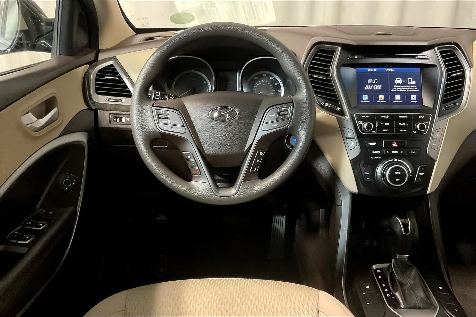 2018 Hyundai Santa Fe Sport 2.4L - Photo 17