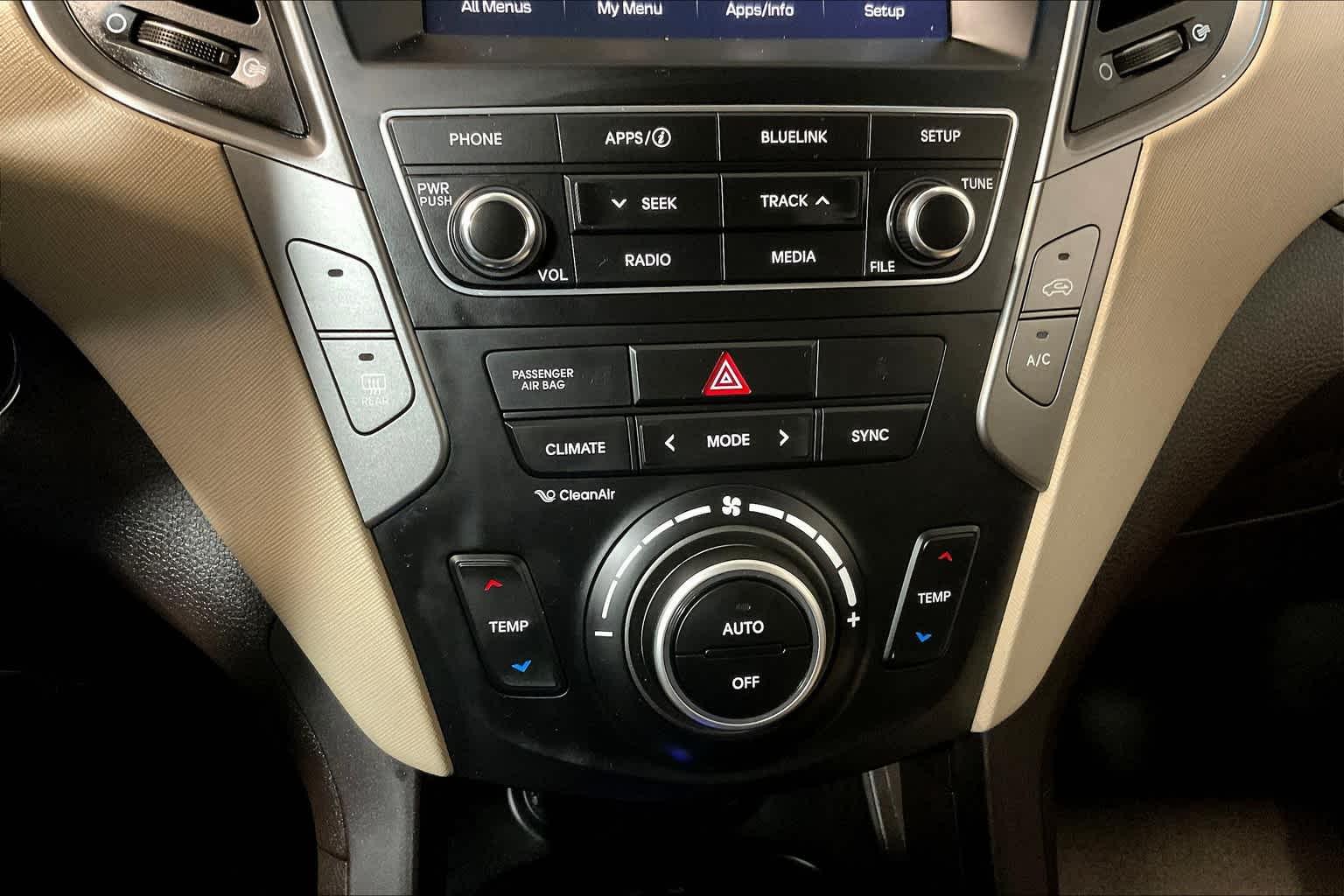 2018 Hyundai Santa Fe Sport 2.4L - Photo 25